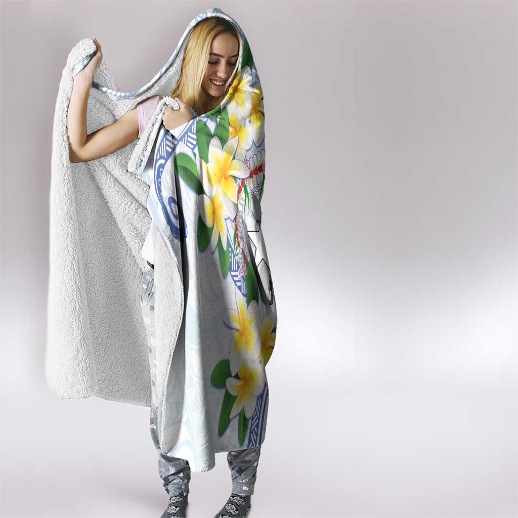 Northern Mariana Islands Chamorro Hooded Blanket Plumeria Curves Style White Version