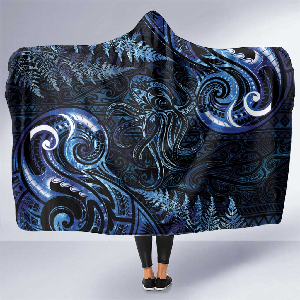 Aotearoa New Zealand Octopus Hooded Blanket Silver Fern Maori Pattern LT05 One Size Blue - Polynesian Pride