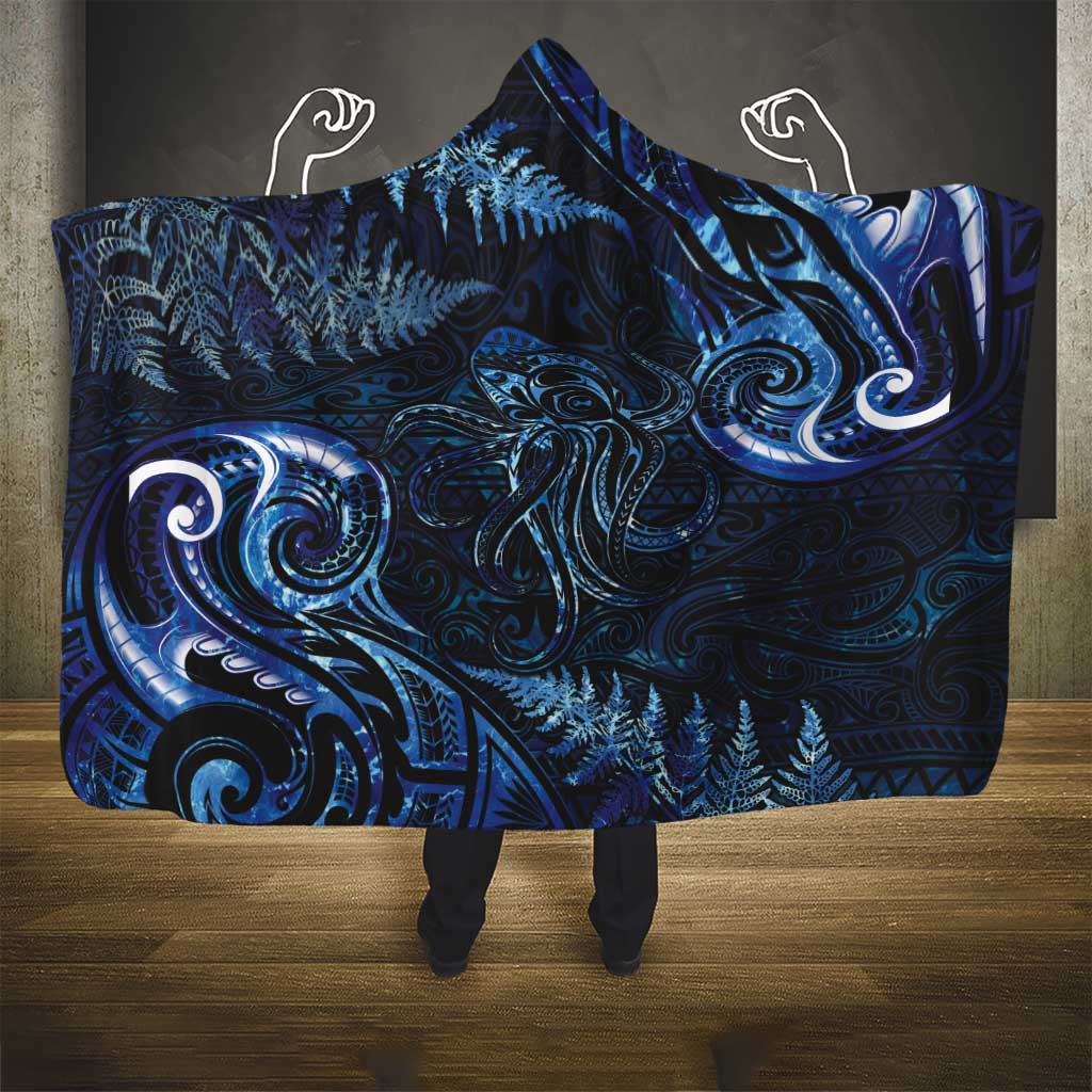 Aotearoa New Zealand Octopus Hooded Blanket Silver Fern Maori Pattern LT05 - Polynesian Pride