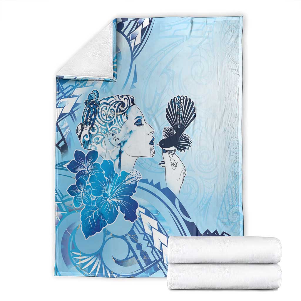 Aotearoa Maori Wahine Blanket Fantail Bird Blue Gold Marble