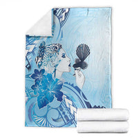 Aotearoa Maori Wahine Blanket Fantail Bird Blue Gold Marble