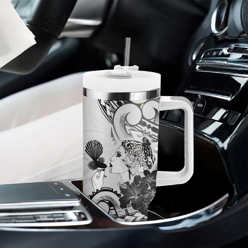 Aotearoa Maori Wahine Tumbler With Handle Fantail Bird Black Gold Marble