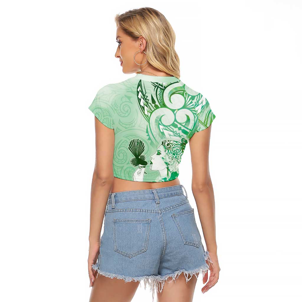 Aotearoa Maori Wahine Raglan Cropped T Shirt Fantail Bird Green Gold Marble