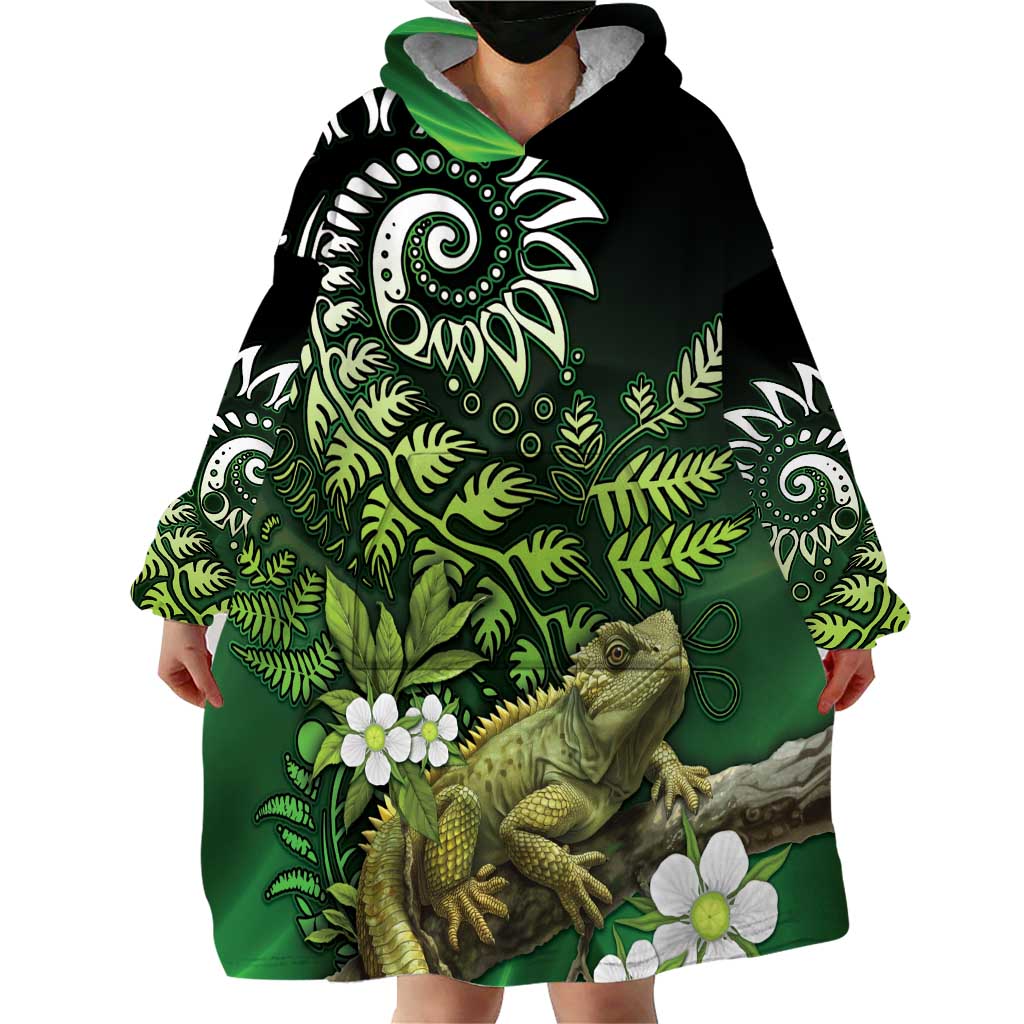 Aotearoa New Zealand Tuatara Wearable Blanket Hoodie Maori Koru Art