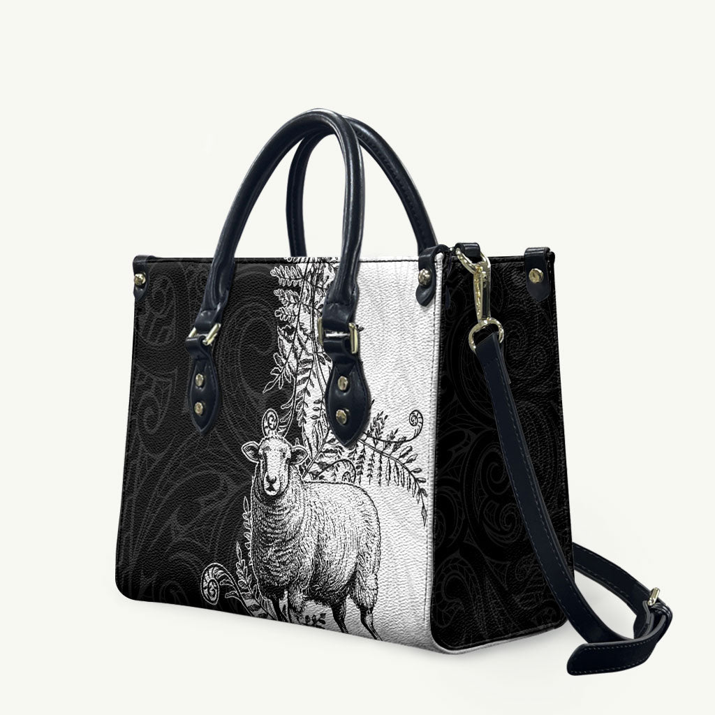 New Zealand Aotearoa Hipi Leather Bag Maori Pattern LT05 Black - Polynesian Pride