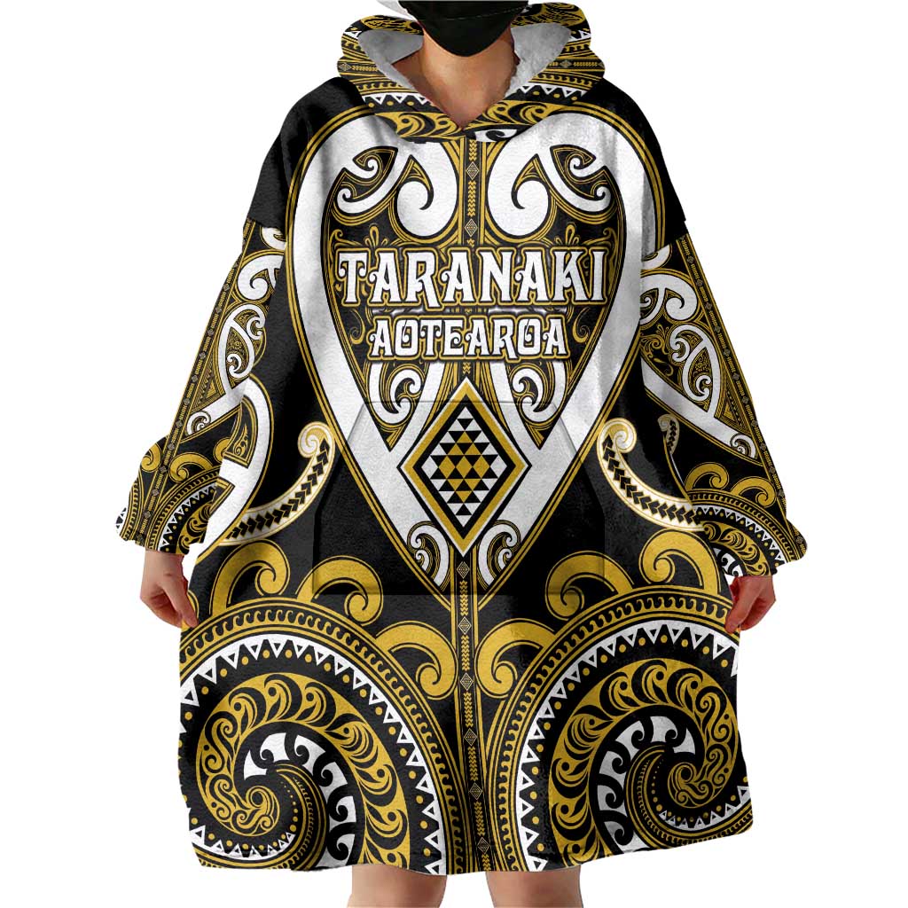 Custom Aotearoa Taranaki Wearable Blanket Hoodie Maori Tribal Pattern