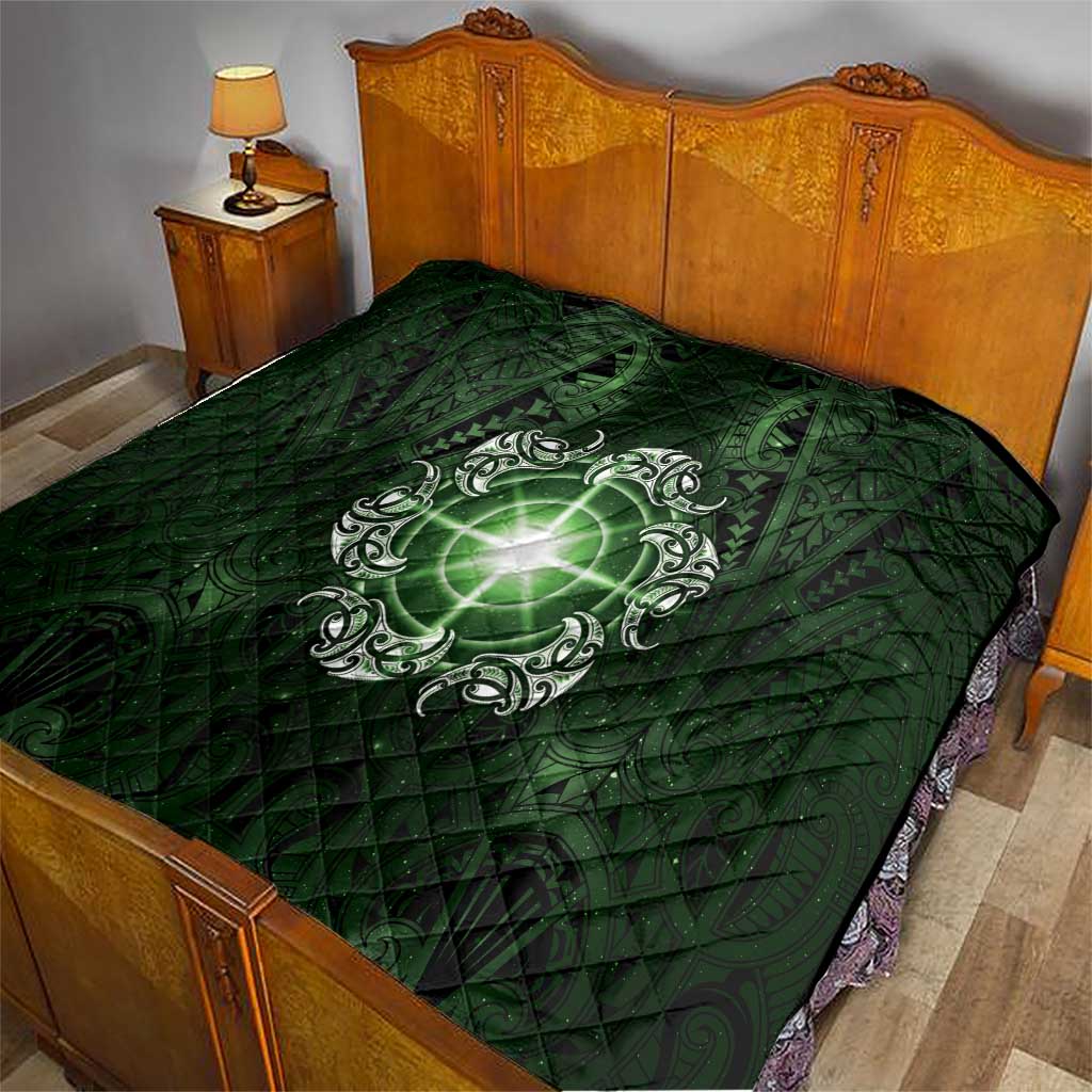 New Zealand Matariki Tupuarangi Quilt Maori Moko Green Galaxy