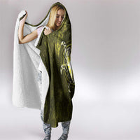 New Zealand Matariki Hiwaiterangi Hooded Blanket Maori Moko Yellow Galaxy