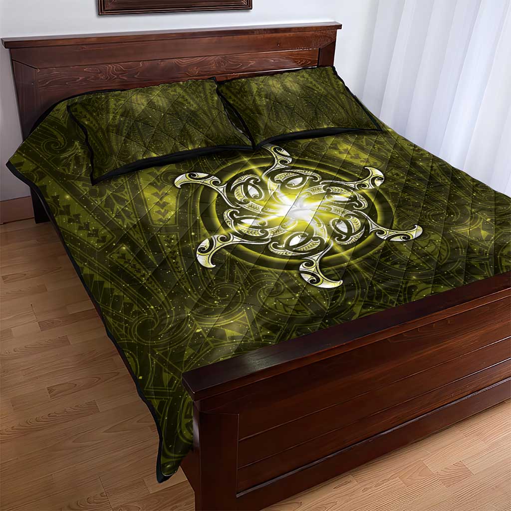 New Zealand Matariki Hiwaiterangi Quilt Bed Set Maori Moko Yellow Galaxy