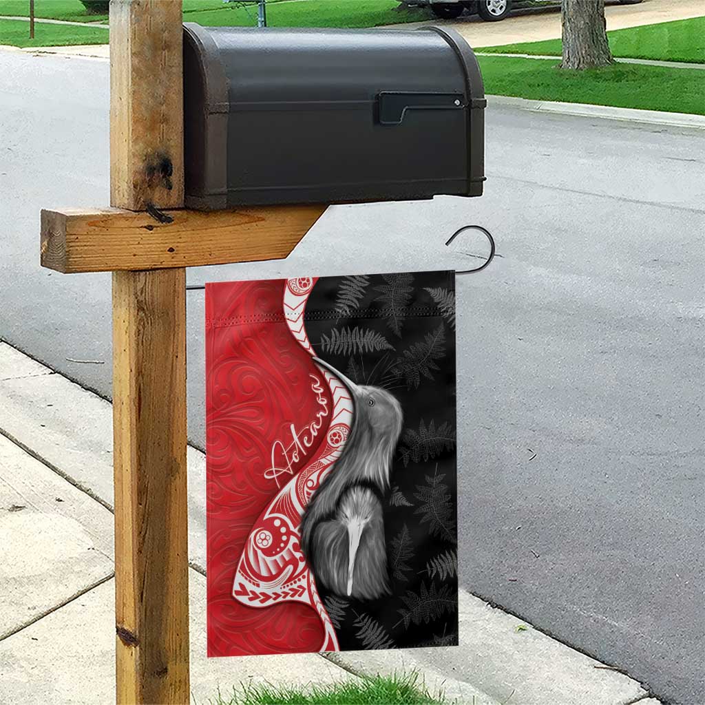 New Zealand Aotearoa Garden Flag Kiwi Fern Maori Pattern Red Version