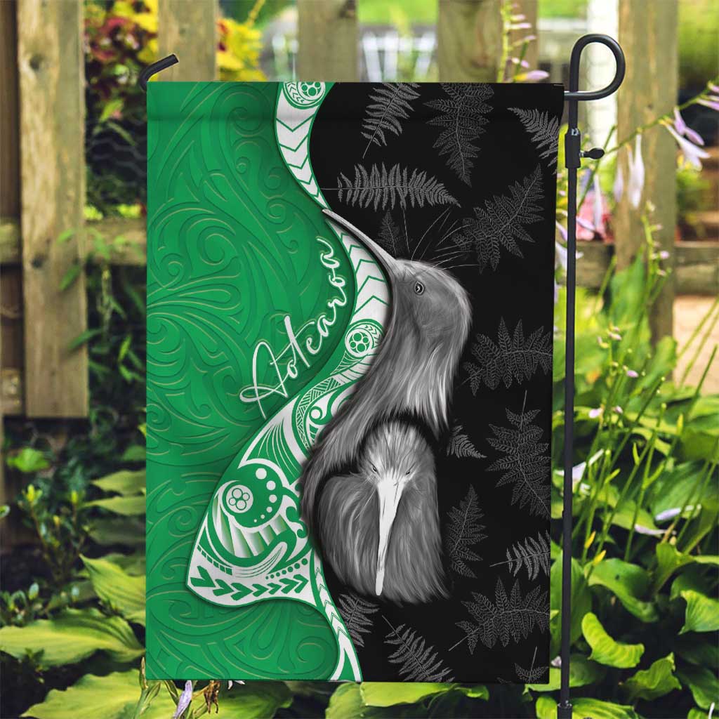 New Zealand Aotearoa Garden Flag Kiwi Fern Maori Pattern Green Version