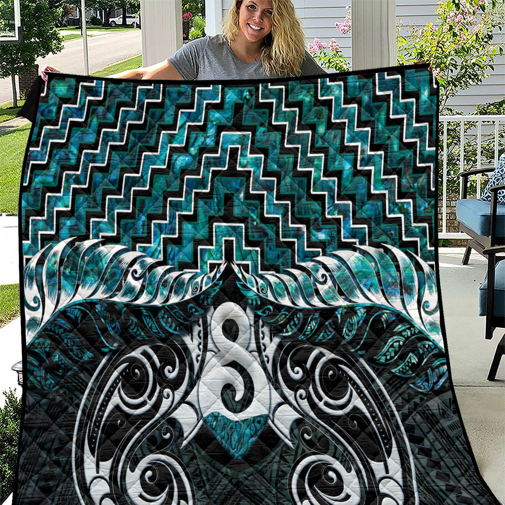 New Zealand Maori Quilt Poutama Pikorua - Single Twist Paua Shell