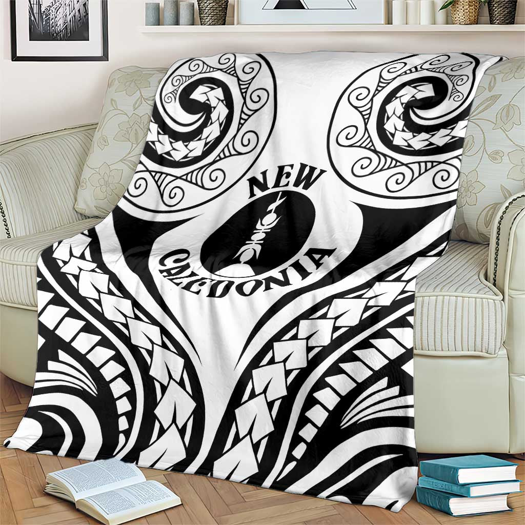 New Caledonia Day Blanket Polynesian Curves White Color - Polynesian Pride