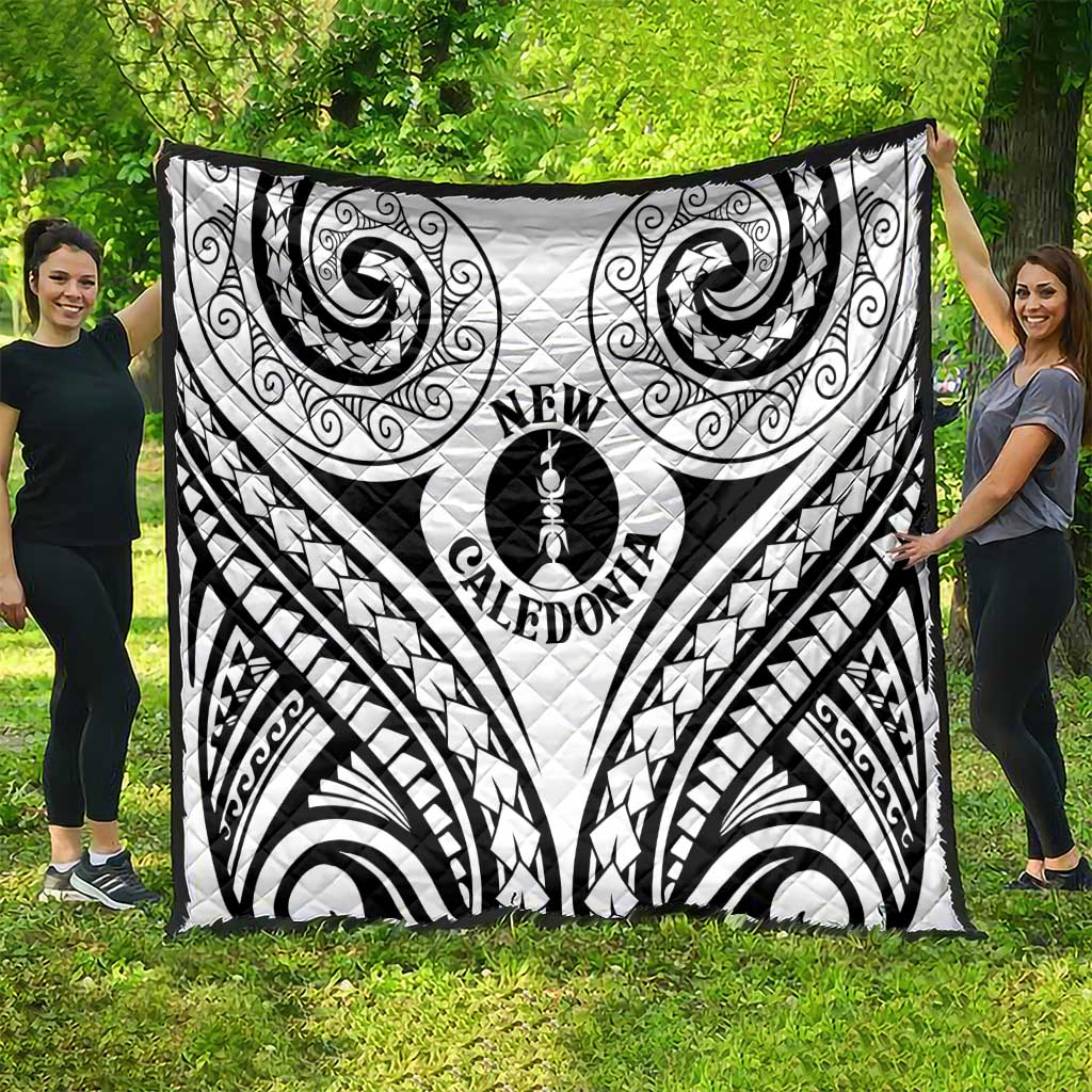 New Caledonia Day Quilt Polynesian Curves White Color - Polynesian Pride