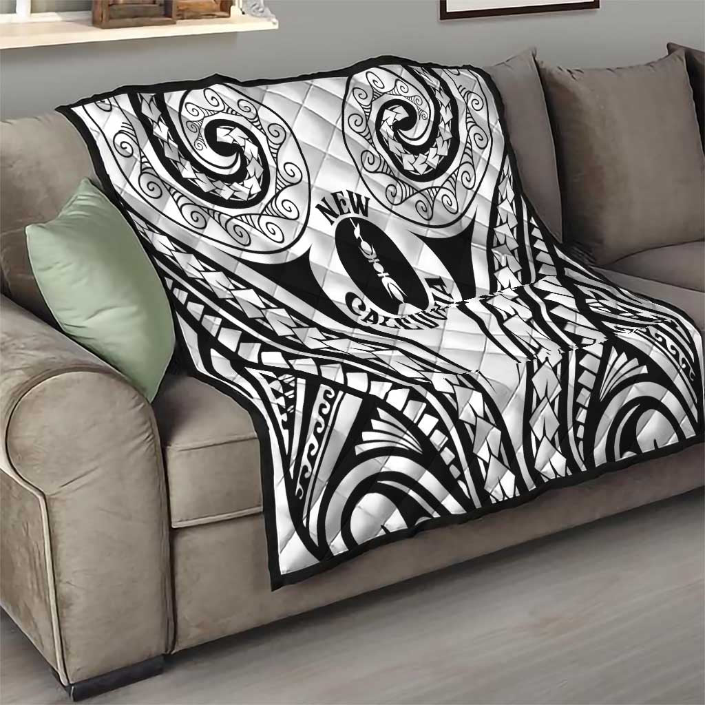 New Caledonia Day Quilt Polynesian Curves White Color - Polynesian Pride