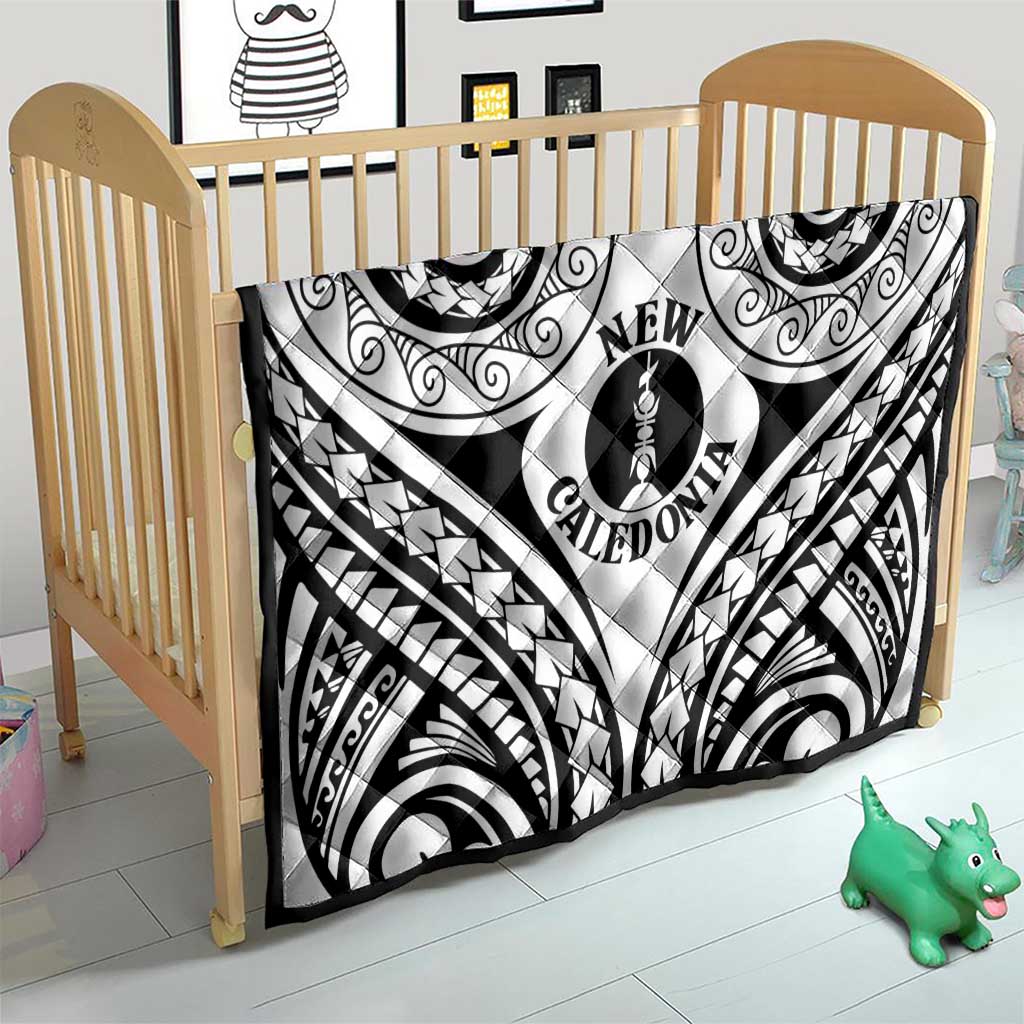 New Caledonia Day Quilt Polynesian Curves White Color - Polynesian Pride