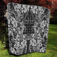 Hawaii Palaka Quilt Black Tribal Pattern With Tropical Flowers - Polynesian Pride