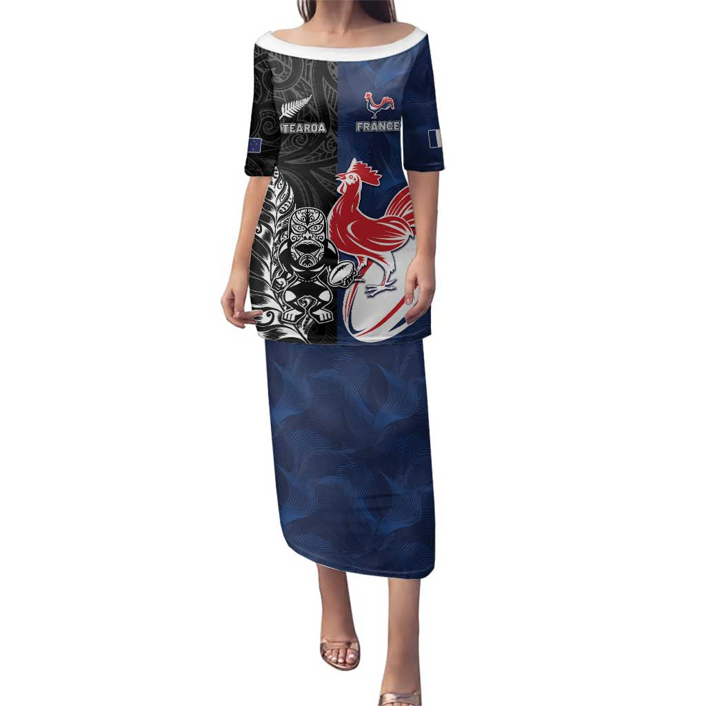 France And New Zealand Rugby Custom Family Matching Puletasi and Hawaiian Shirt Les Bleus Rooster With Maori Tiki LT05 Mom's Dress Black - Polynesian Pride