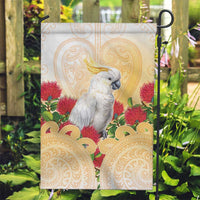 New Zealand Aotearoa Cockatoo Garden Flag Maori Pattern With Pohutukawa Flowers