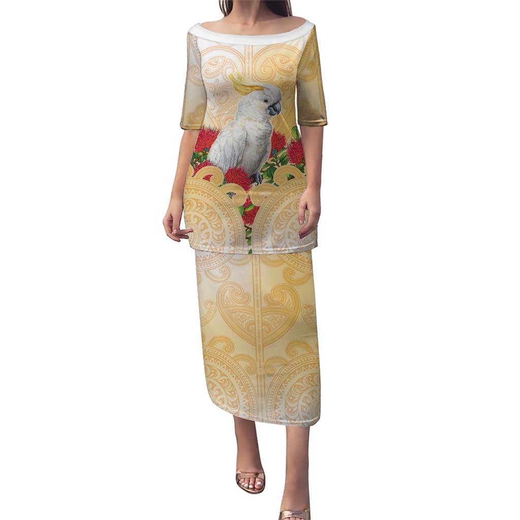 New Zealand Aotearoa Cockatoo Puletasi Maori Pattern With Pohutukawa Flowers LT05 Long Dress Beige - Polynesian Pride