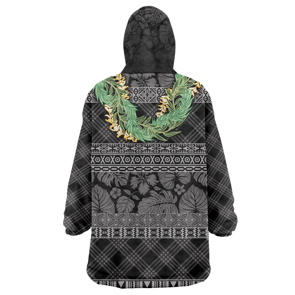Hawai'i Paniolo Maile Twisted Lei Wearable Blanket Hoodie Obsidian Black LT7 - Polynesian Pride