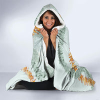 Hawaii Kaho'olawe Island Flowers Lei Hooded Blanket Silver Hinahina Kū Kahakai