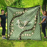 Hawaii Molokai Island Flowers Lei Quilt Kukui Nut Mossy Green