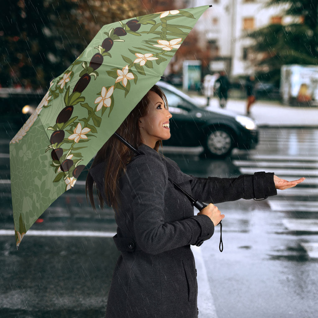Hawaii Molokai Island Flowers Lei Umbrella Kukui Nut Mossy Green