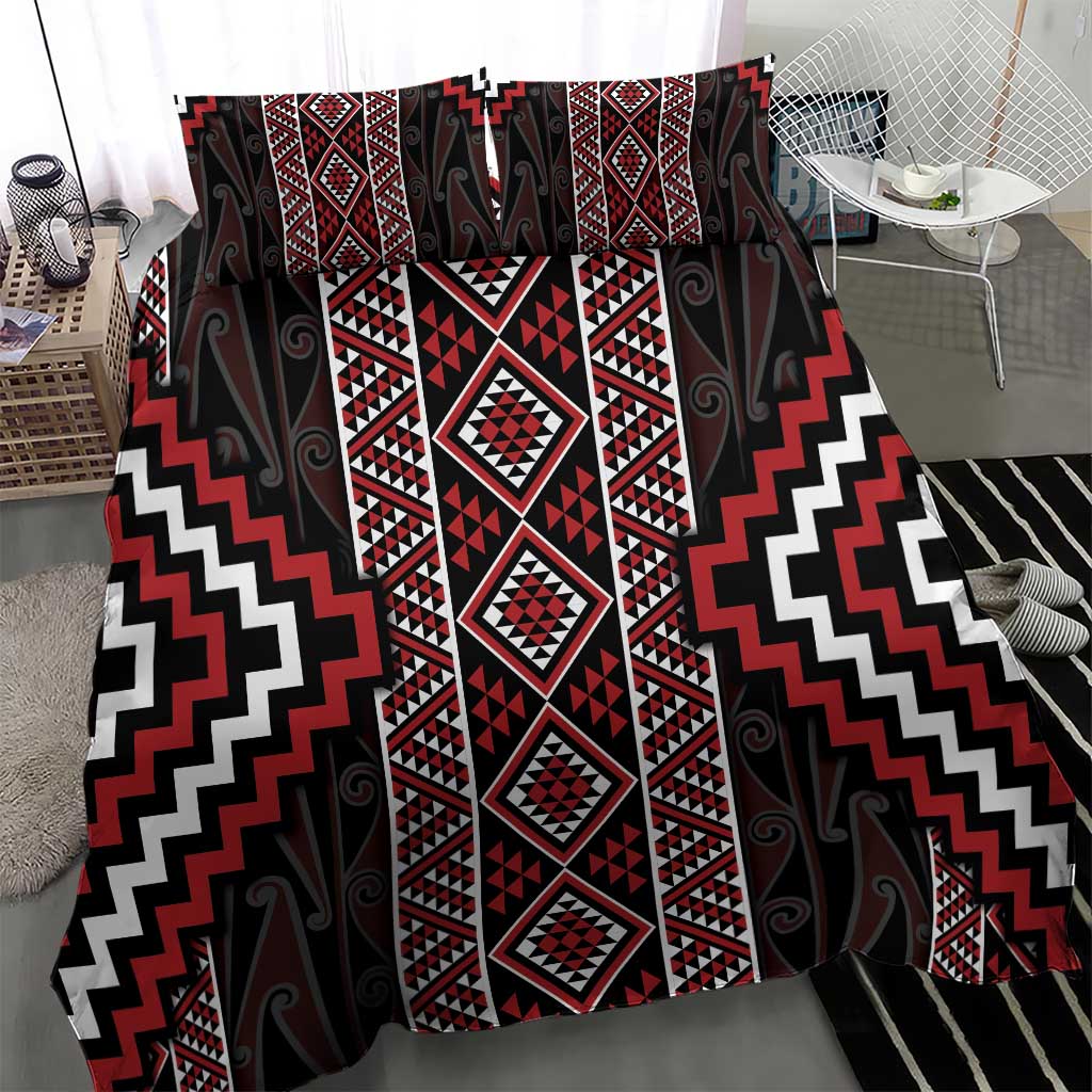Red Tukutuku Pattern Aotearoa Bedding Set Niho Taniwha and Puhoro Motifs