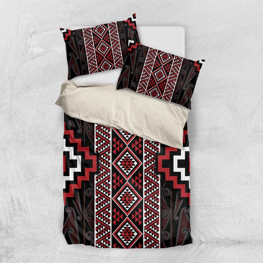 Red Tukutuku Pattern Aotearoa Bedding Set Niho Taniwha and Puhoro Motifs