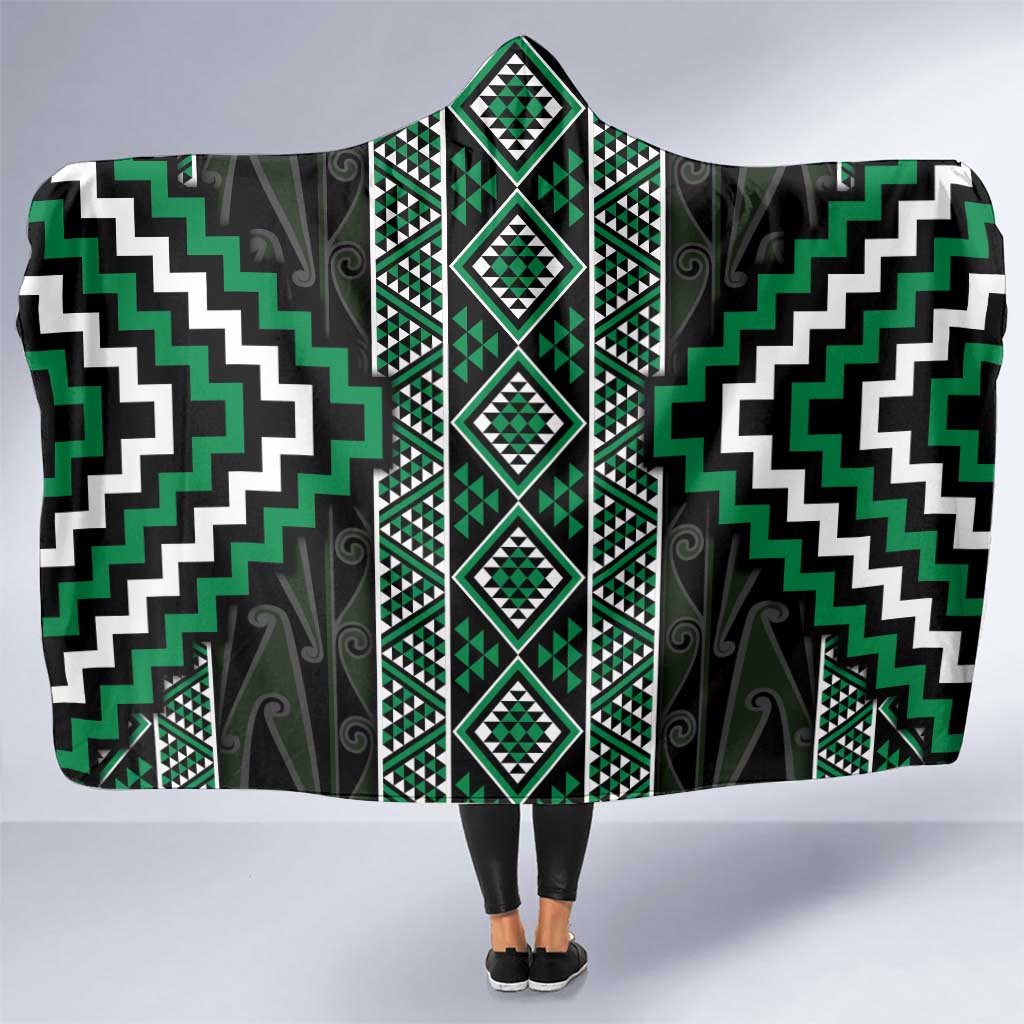 Jade Tukutuku Pattern Aotearoa Hooded Blanket Niho Taniwha and Puhoro Motifs LT7 One Size Green - Polynesian Pride