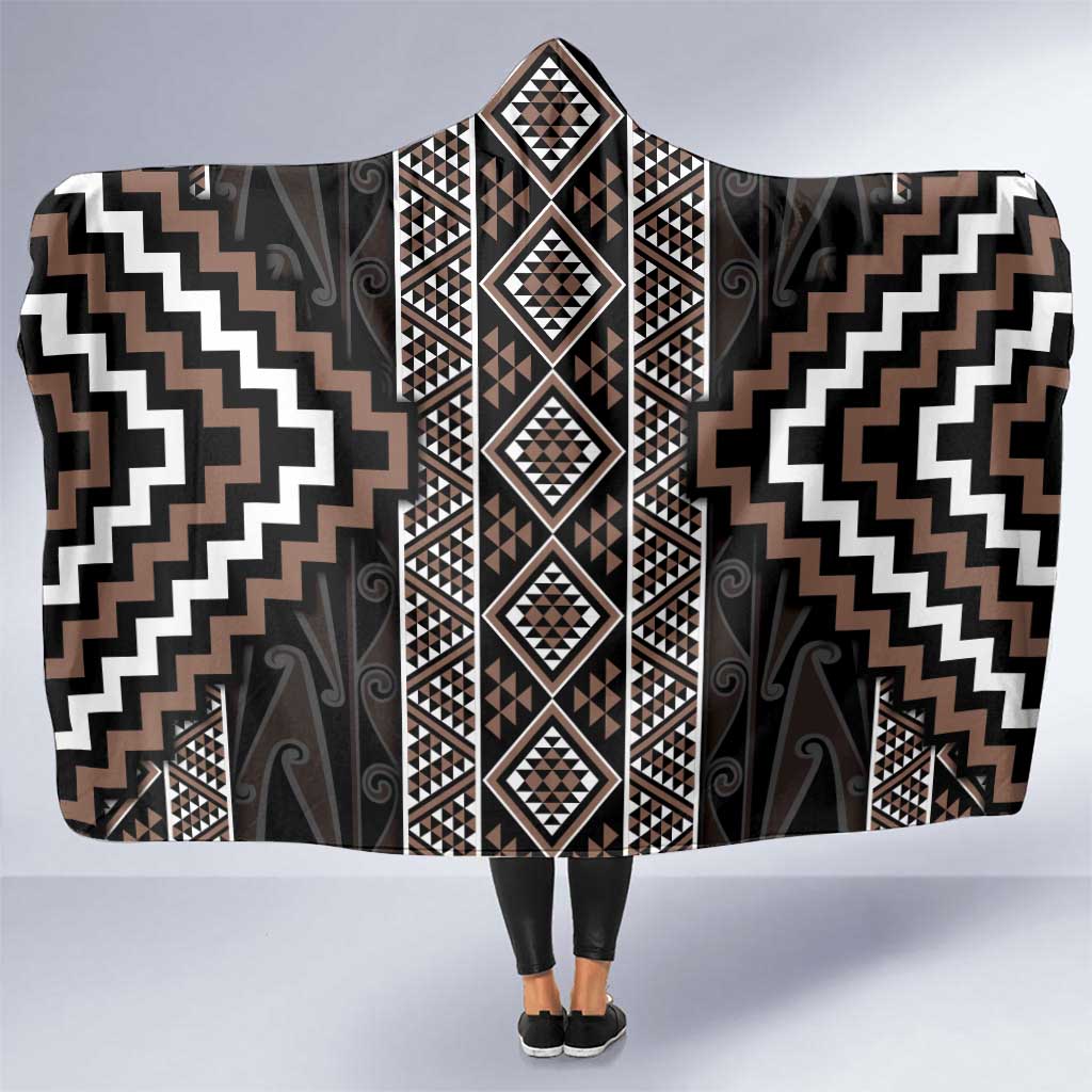 Classic Tukutuku Pattern Aotearoa Hooded Blanket Niho Taniwha and Puhoro Motifs LT7 One Size Brown - Polynesian Pride