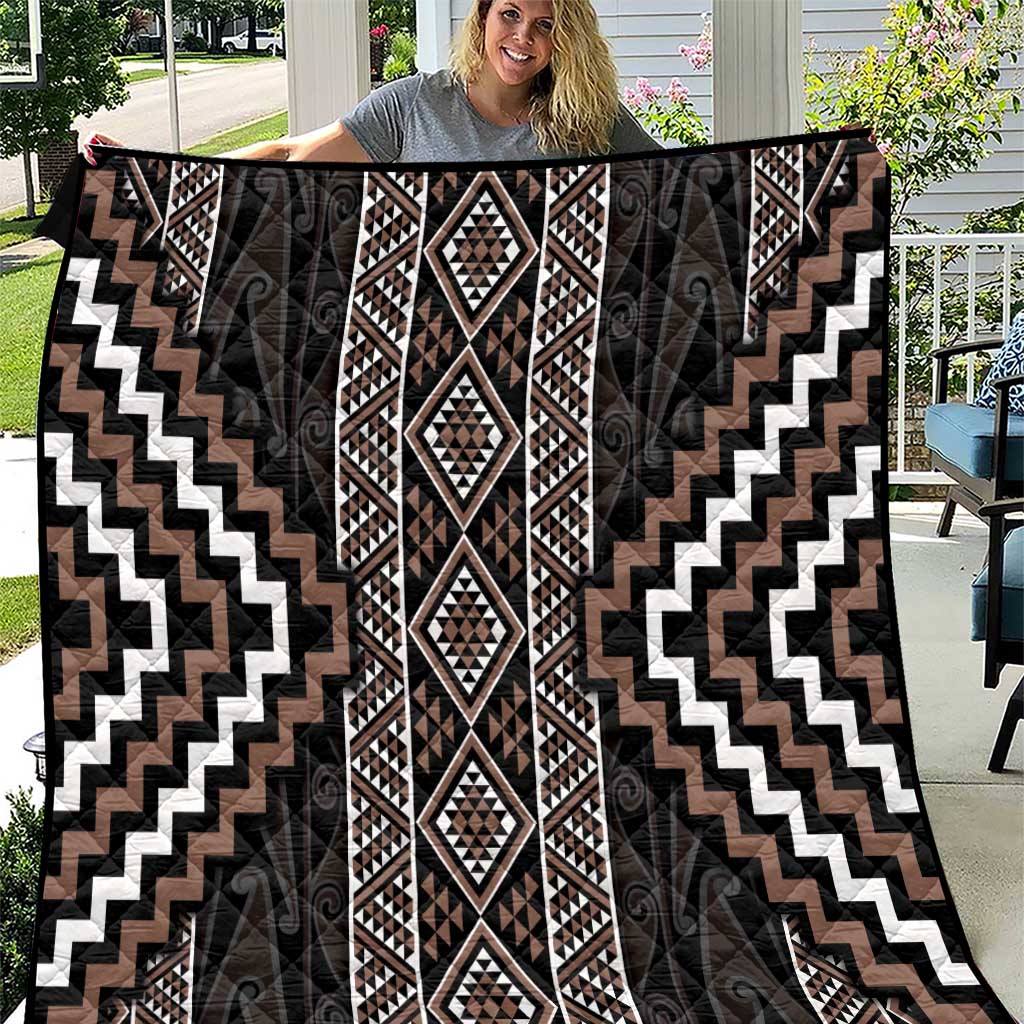 Classic Tukutuku Pattern Aotearoa Quilt Niho Taniwha and Puhoro Motifs LT7 Brown - Polynesian Pride