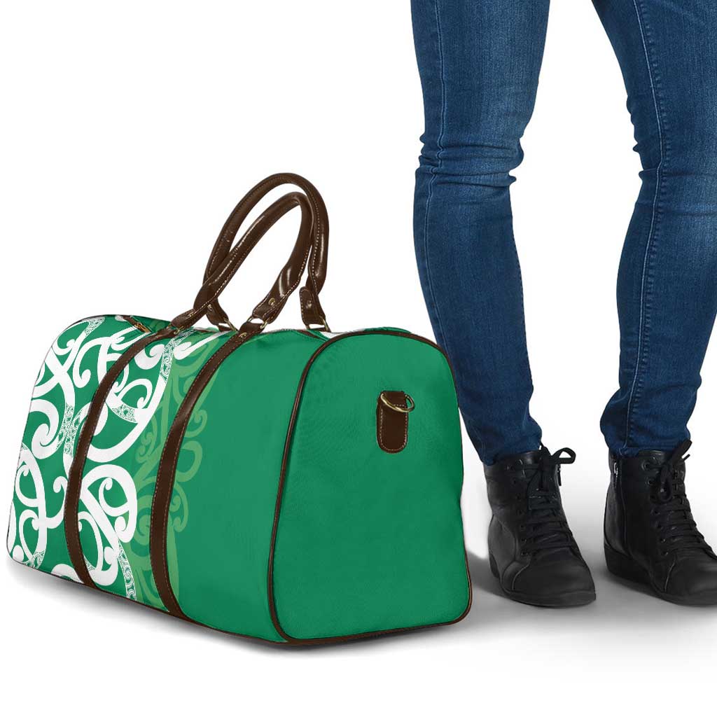 Pounamu Green Maori Travel Bag Koru Kowhaiwhai - Polynesian Pride