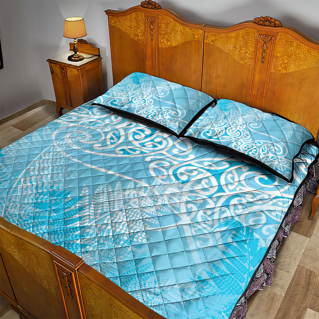 Aotearoa Maori Koru Curves Quilt Bed Set Silver Ferns - Turquoise