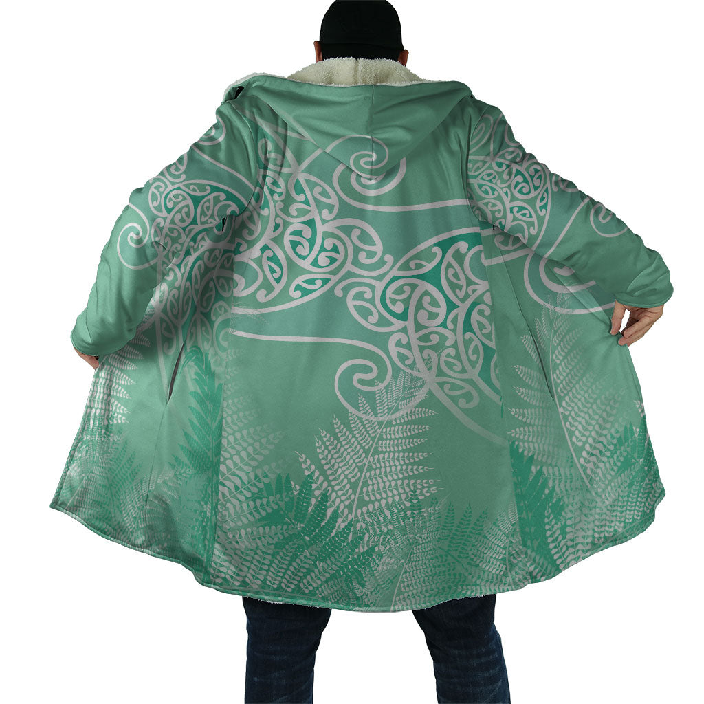 Aotearoa Maori Koru Curves Cloak Silver Ferns - Mint