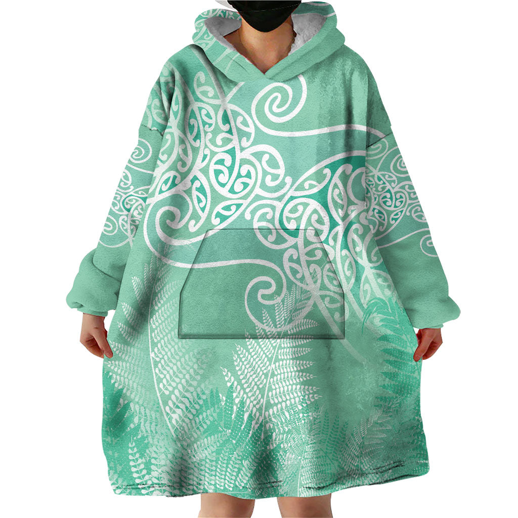 Aotearoa Maori Koru Curves Wearable Blanket Hoodie Silver Ferns - Mint LT7 - Polynesian Pride