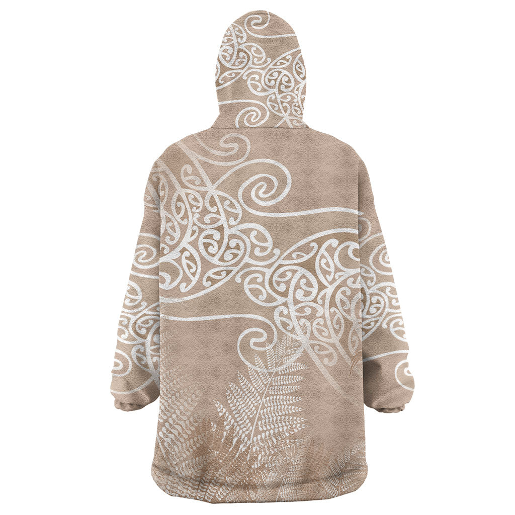 Aotearoa Maori Koru Curves Wearable Blanket Hoodie Silver Ferns - Mocha