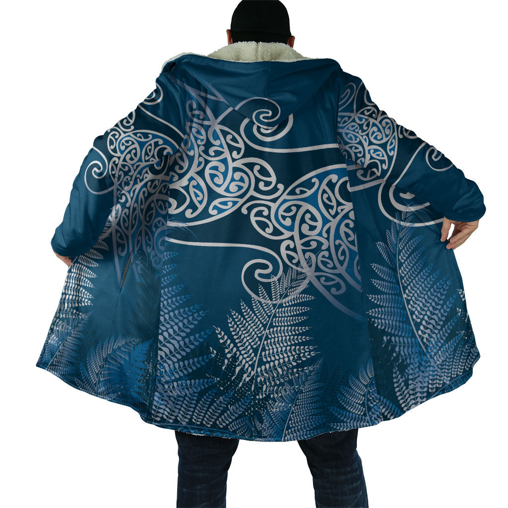Aotearoa Maori Koru Curves Cloak Silver Ferns - Navy Blue
