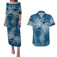 Aotearoa Maori Koru Curves Couples Matching Puletasi and Hawaiian Shirt Silver Ferns - Navy Blue
