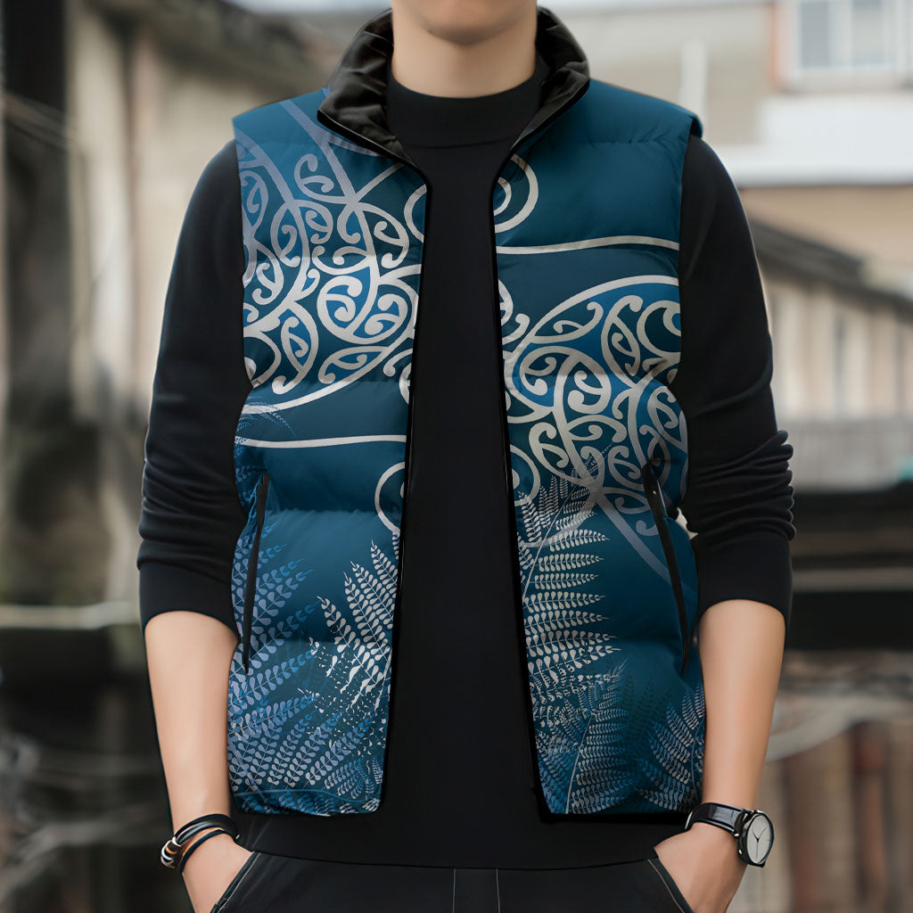 Aotearoa Maori Koru Curves Sleeveless Puffer Jacket Silver Ferns - Navy Blue