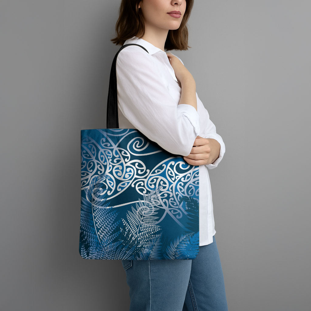 Aotearoa Maori Koru Curves Tote Bag Silver Ferns - Navy Blue