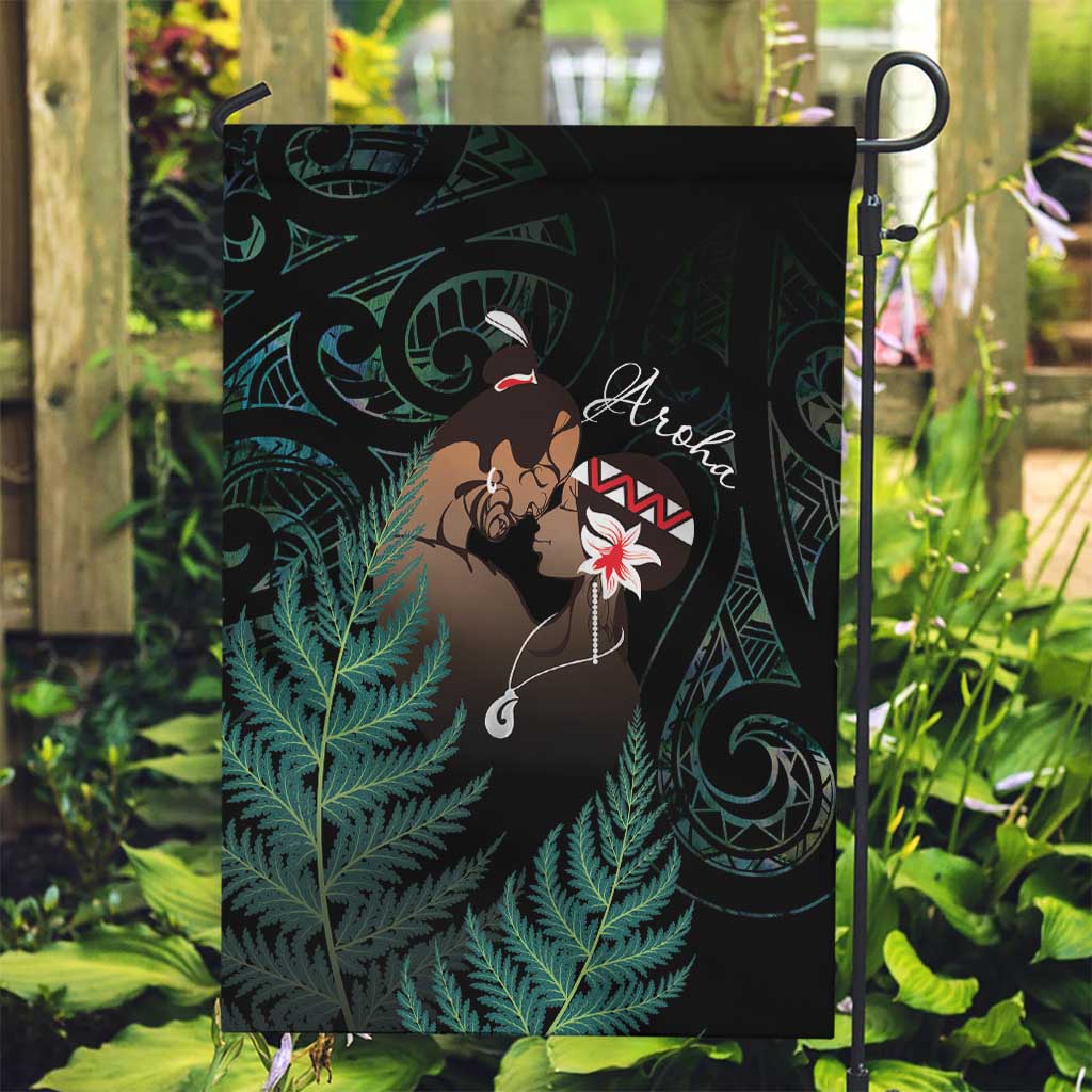 Maori Hongi Valentine Garden Flag Aroha Ahau Ki A Koe LT7 Garden Flag Emerald - Polynesian Pride