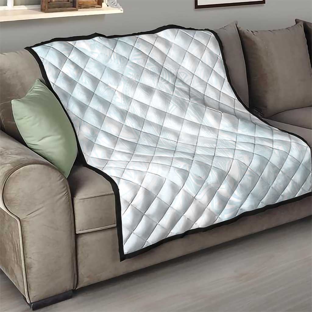 Polynesia Quilt Sharks Duo Tropical Off White