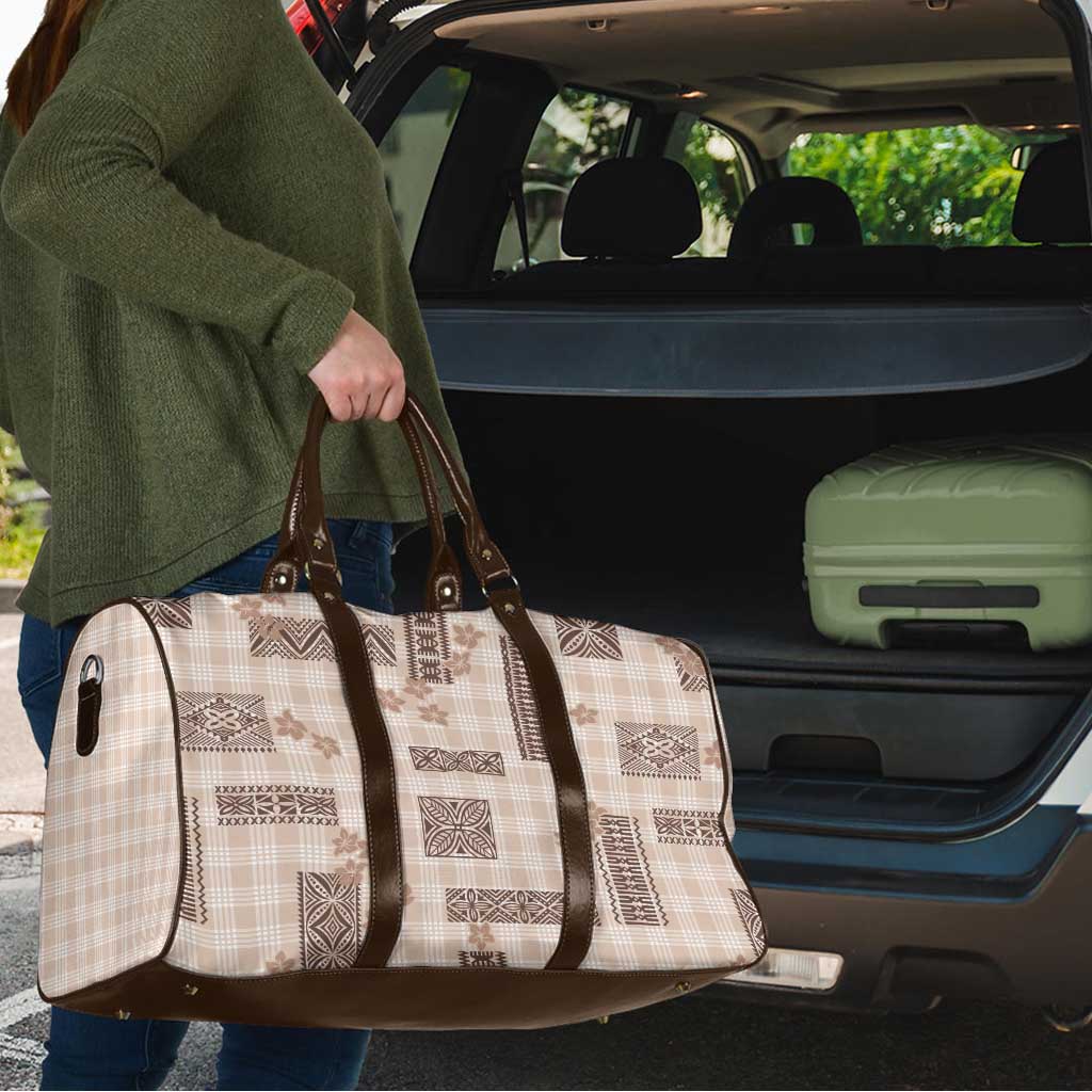 Hawaiian Quilt Tapa On Beige Palaka Motifs Travel Bag LT7 - Polynesian Pride