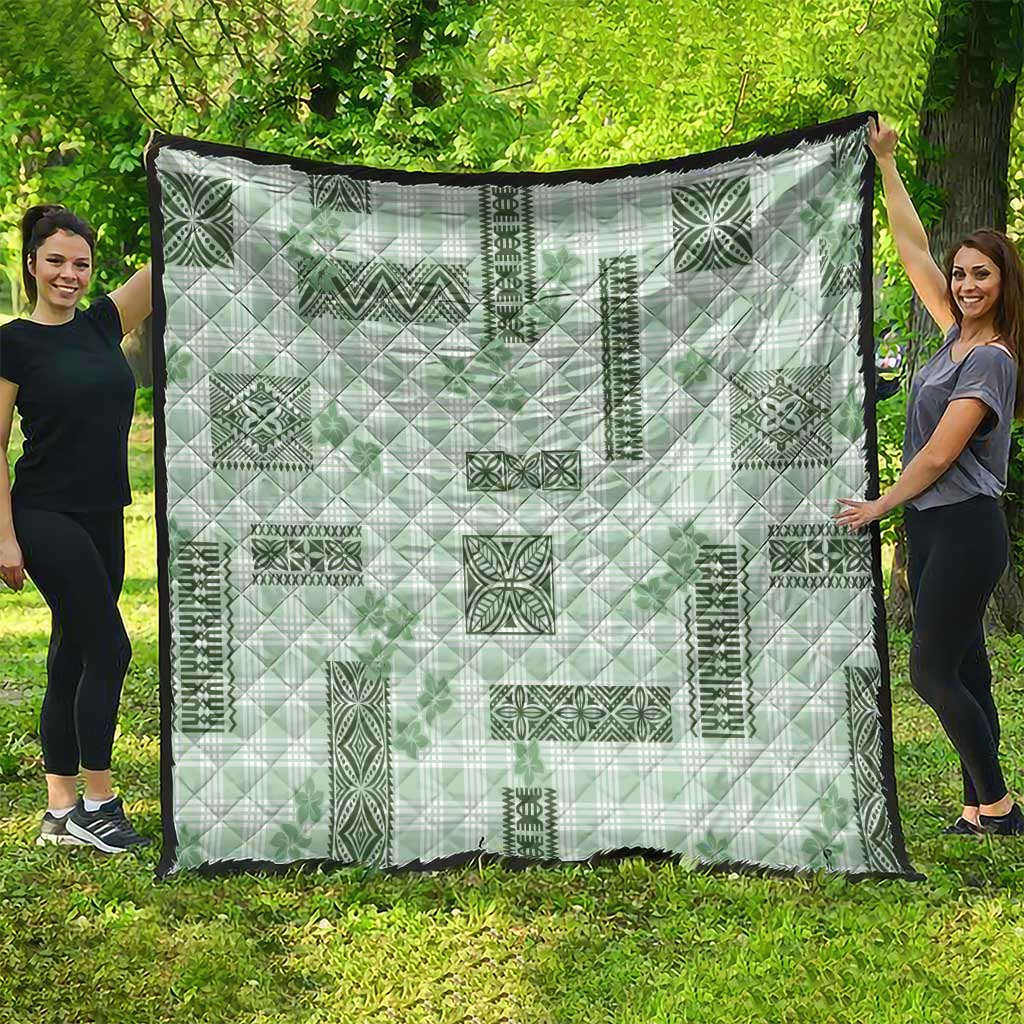 Hawaiian Quilt Tapa On Pastel Mint Palaka Motifs Quilt
