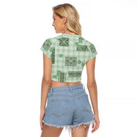 Hawaiian Quilt Tapa On Pastel Mint Palaka Motifs Raglan Cropped T Shirt