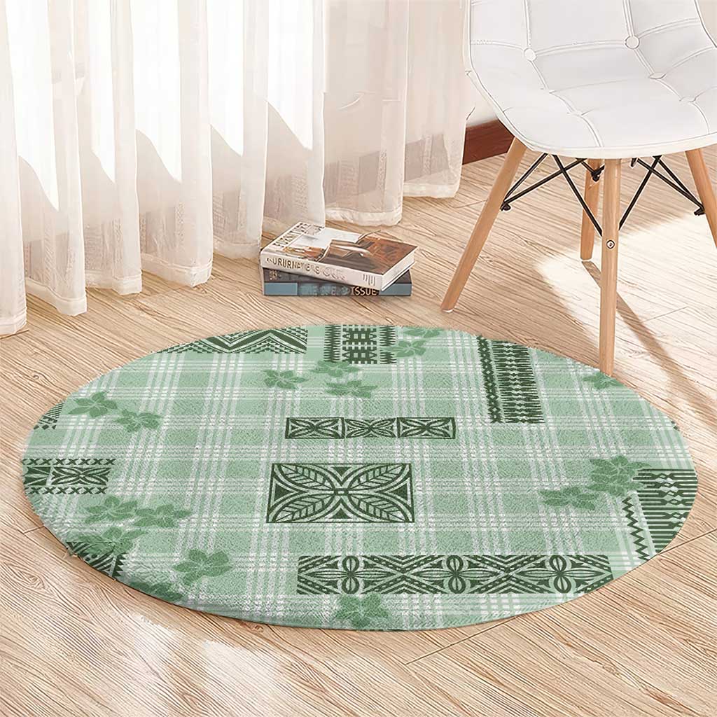 Hawaiian Quilt Tapa On Pastel Mint Palaka Motifs Round Carpet