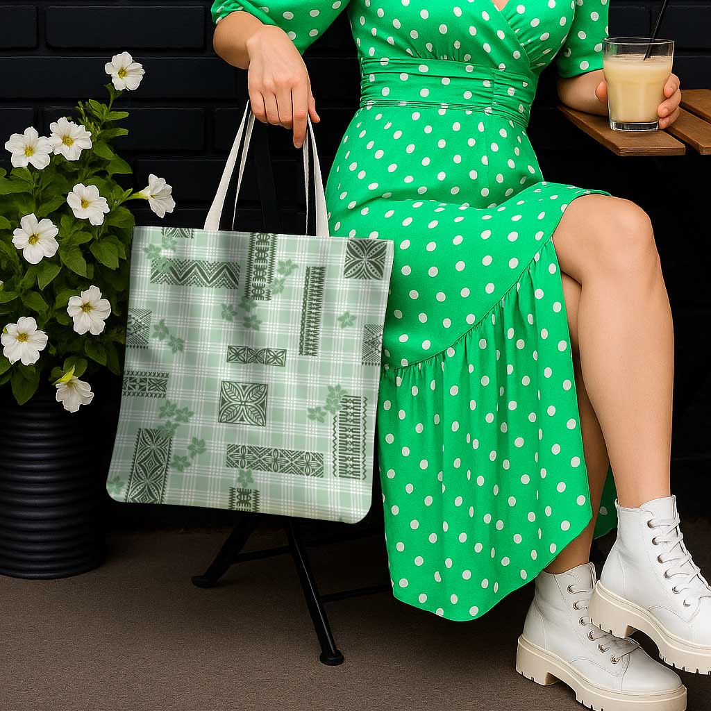 Hawaiian Quilt Tapa On Pastel Mint Palaka Motifs Tote Bag