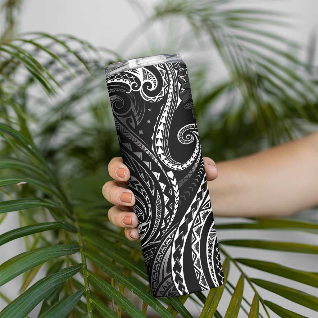 Polynesia Plumeria Lei Skinny Tumbler Black Curves Motif